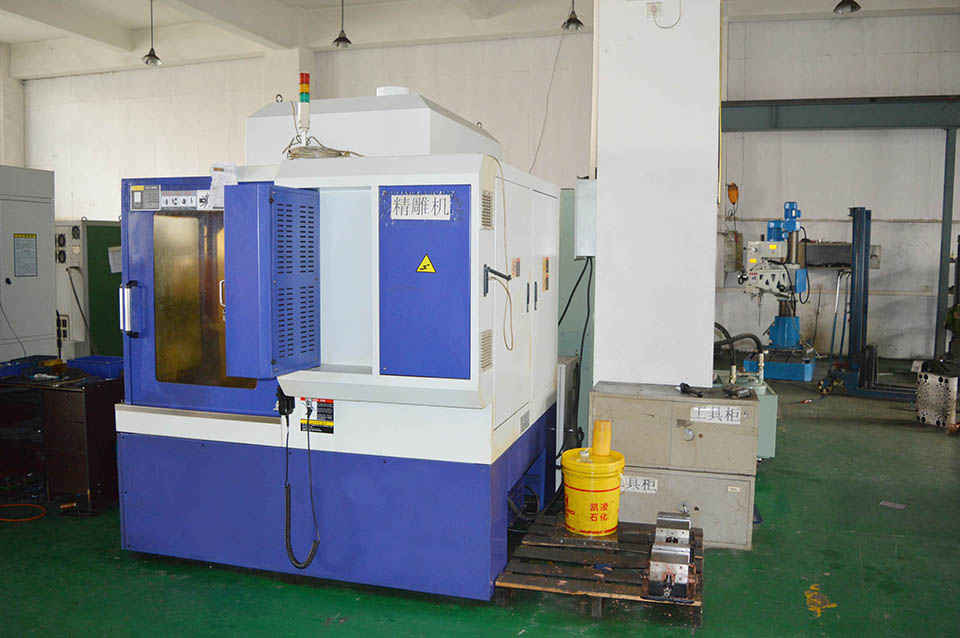 精雕機(jī)